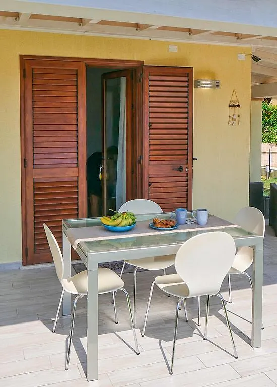 הוילה מונטה נאי Casa Francesca איטליה